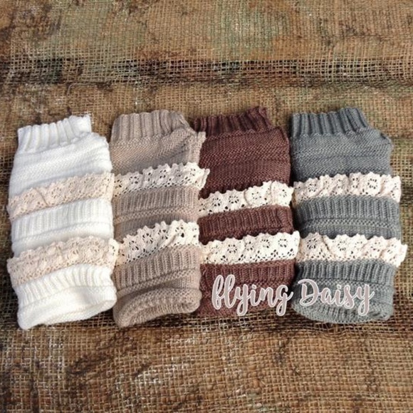 (2) PAIRS ❄️ New Fingerless Gloves Lace Crochet - Picture 2 of 2